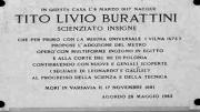 Меморіальна дошка в м. Агордо на будинку, де пройшло дитинство Тіто Лівіо Бураттіні