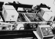 Фото 4. Макет транспортного екіпажу з 4-точковими системами електромагнітного підвісу та горизонтальної стабілізації  масою 2500 кг (корпус -20 КПІ, 1981 р.)