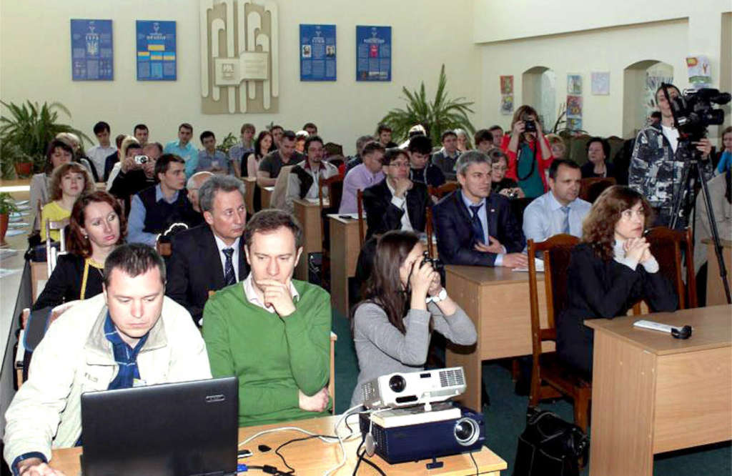 Перший міжнародний науково-практичний семінар Технології розумного міста у XXI столітті, м. Славутич, квітень 2014 р.
