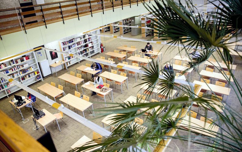 Бібліотека університету Миколая Коперника в Торуні